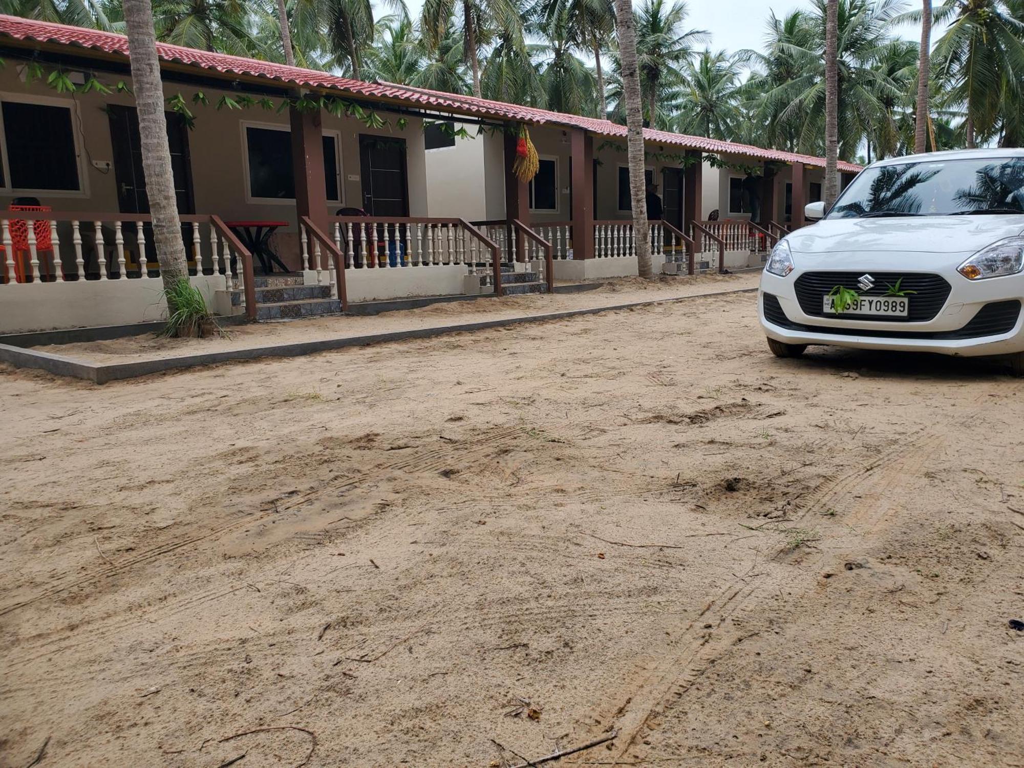 Coastline Beach Resort Perupalem Exteriör bild