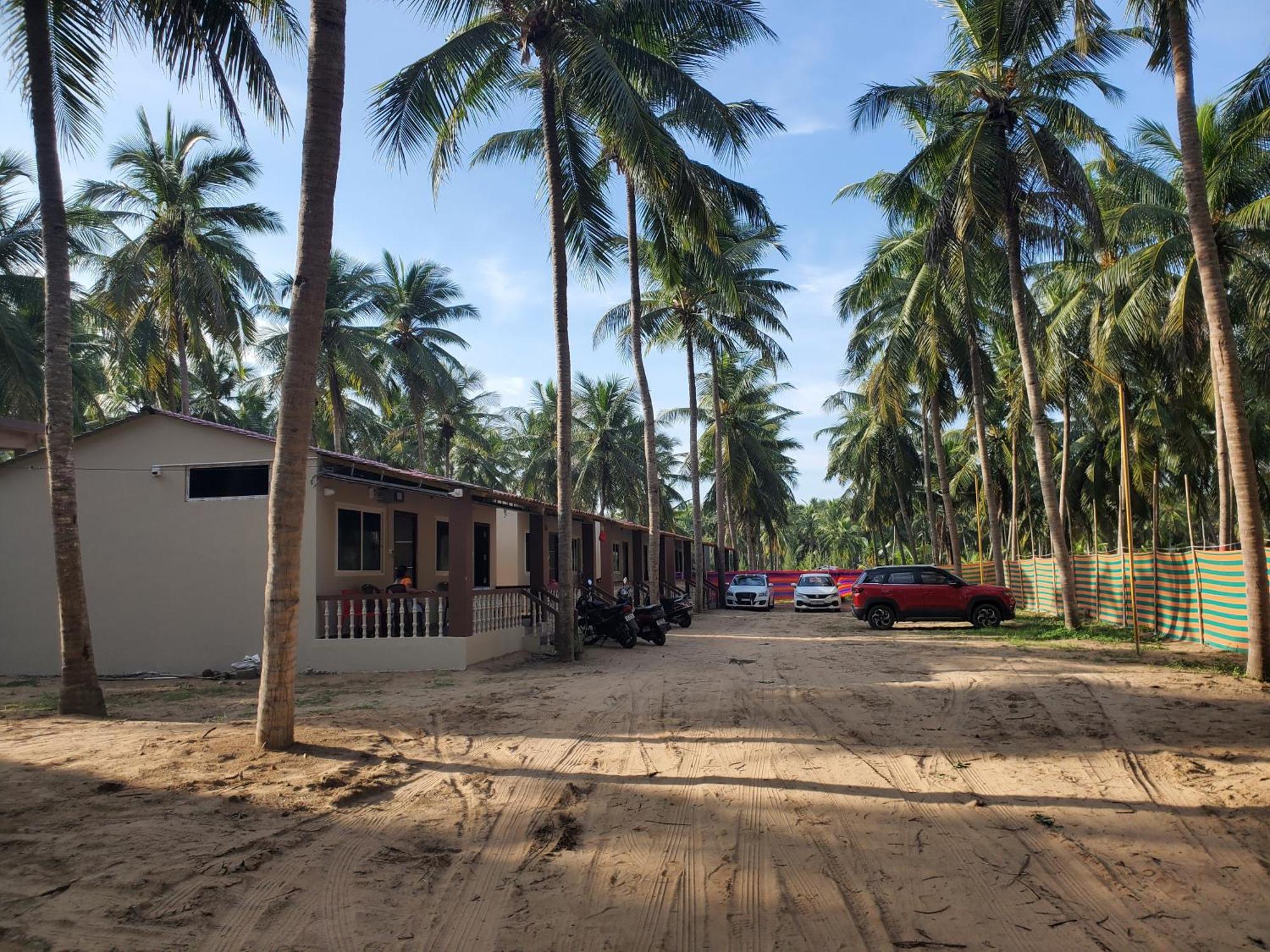 Coastline Beach Resort Perupalem Exteriör bild