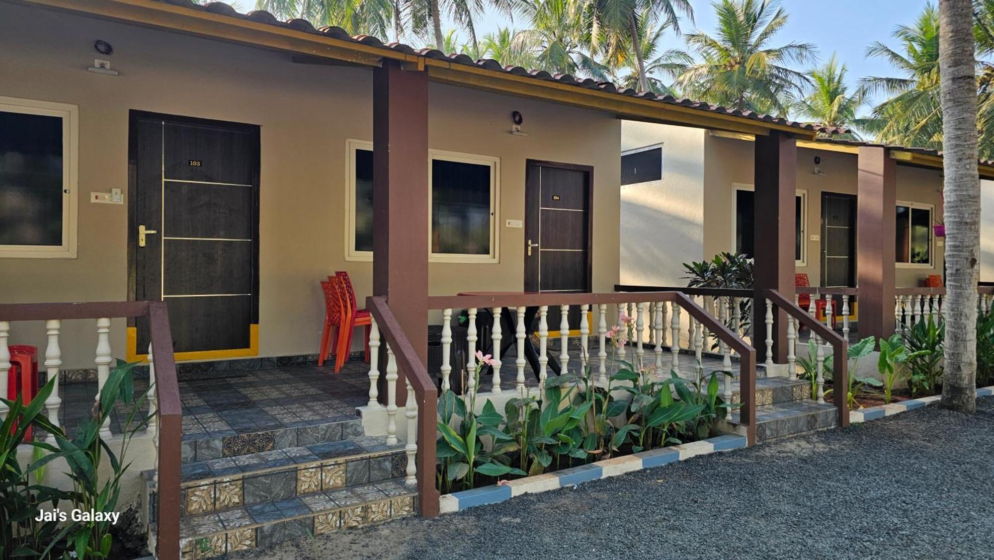Coastline Beach Resort Perupalem Exteriör bild