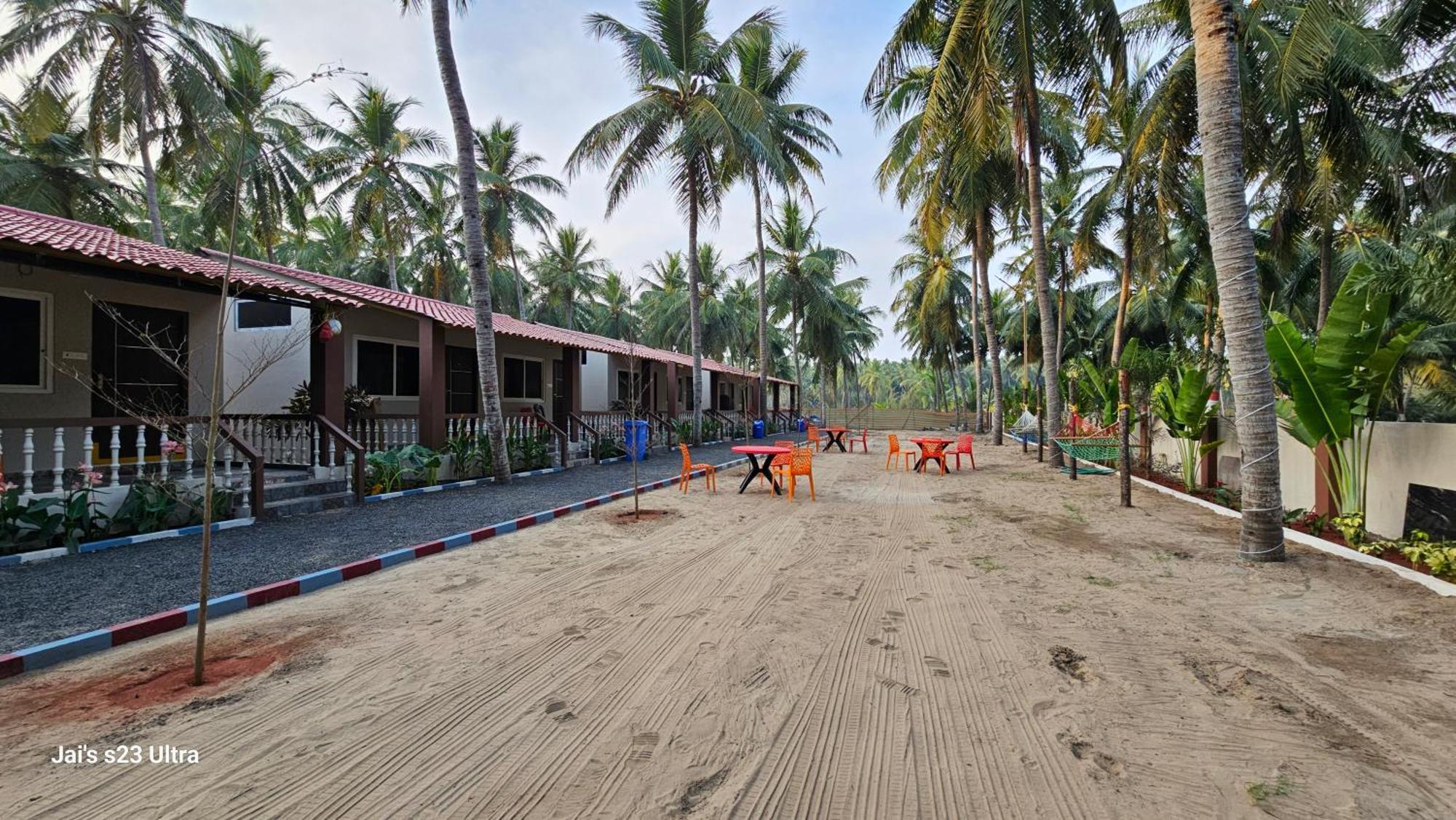 Coastline Beach Resort Perupalem Exteriör bild